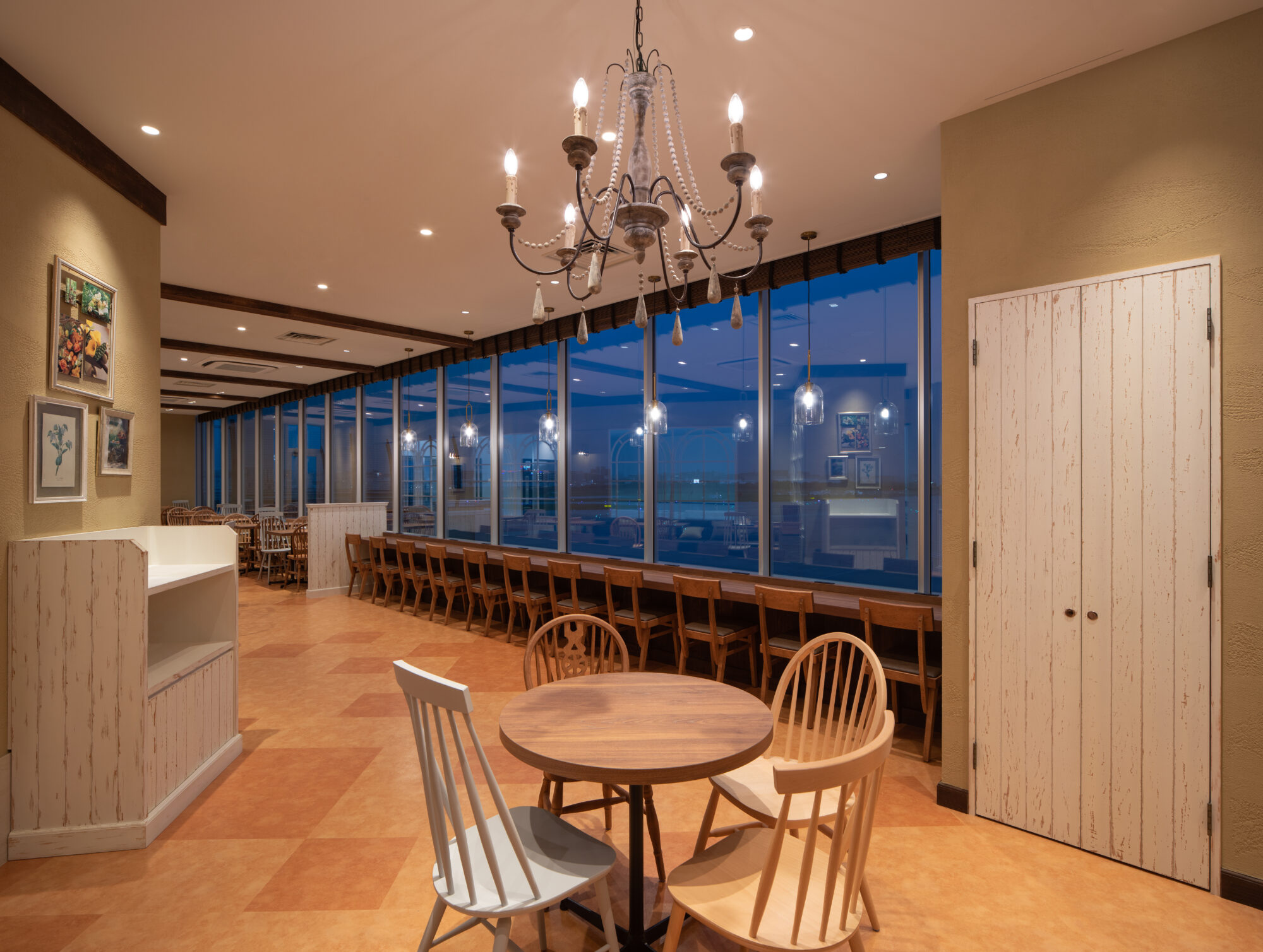 キャンベルアーリー<span class="orikaeshi">福岡空港店</span>